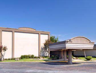 6 Mesquite, Tx Town East 2*