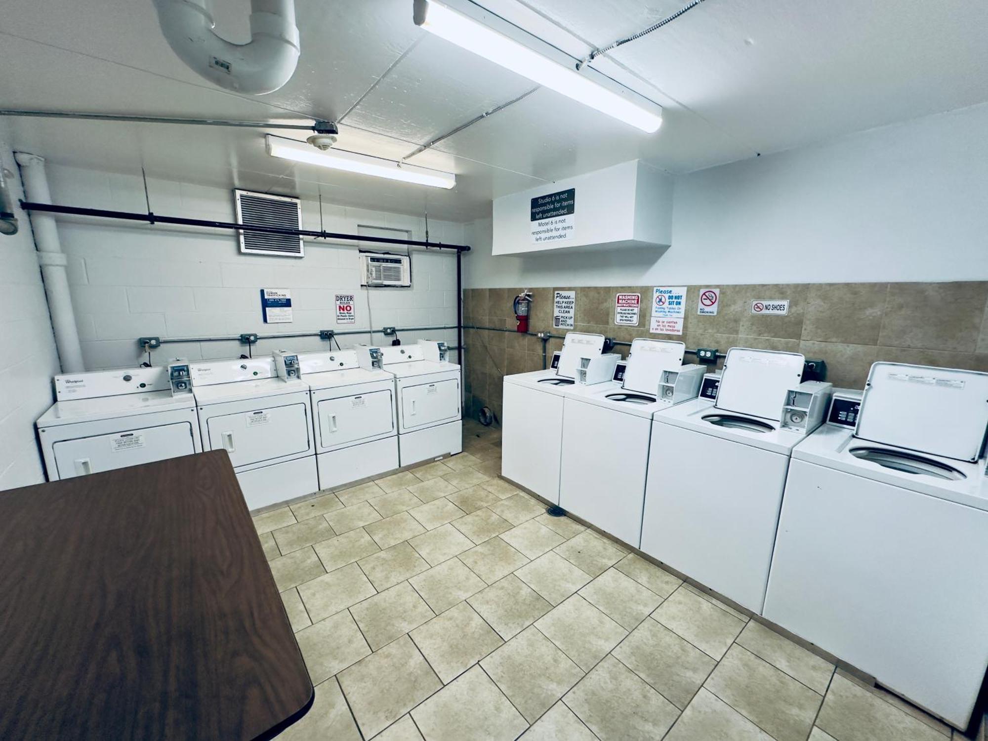 6 Mesquite, Tx Town East Hotel 2*