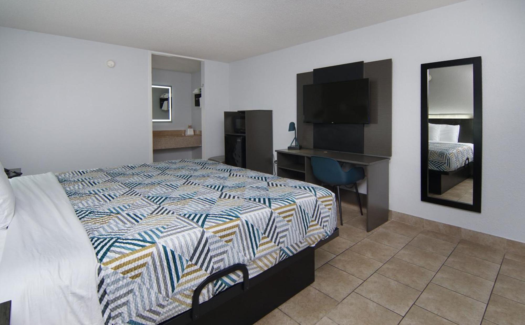 6 Mesquite, Tx Town East 2*
